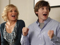Virginia (Martha Plimpton) und Jimmy (Lucas Neff)