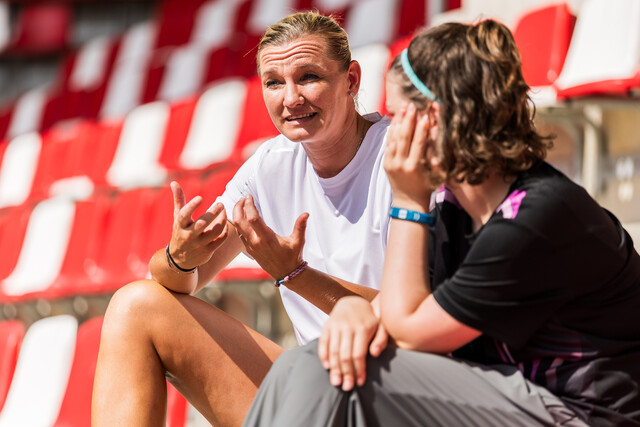 Fu&szlig;ball-Star Alexandra Popp hat einen Gastauftritt in der 30. Staffel von "Schloss Einstein".