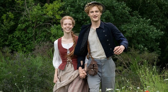 Anna Barbara (Valerie Sophie Körfer) und Stefan (Justus Czaja)