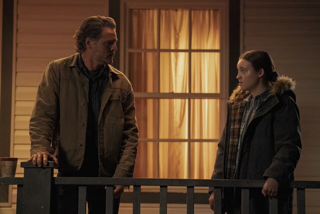 Schl&uuml;sselszene einer Ann&auml;herung: Joel (Pedro Pascal) und Ellie (Bella Ramsey) in einem Flashback.