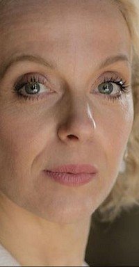 Amanda Abbington als Mary Watson