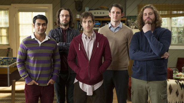 Alle unter einem Dach: Das Team des Start-Up-Unternehmens 'Pied Piper' um Richard Hendricks (Thomas Middleditch, m.).