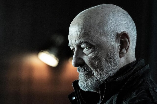 Terry O'Quinn als Major General Beale