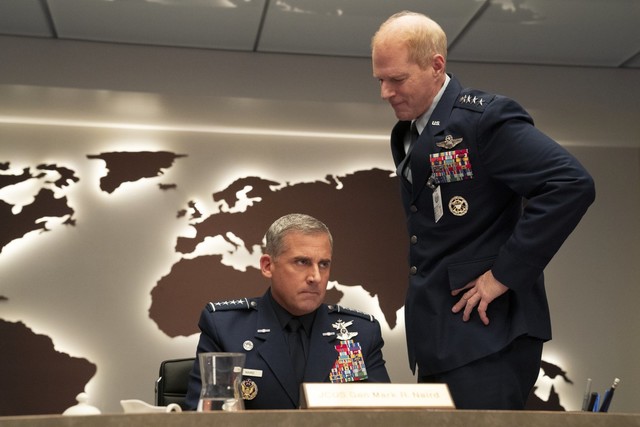 Militärs unter sich: Mark R. Naird (Steve Carell) und Kick Grabaston (Noah Emmerich)