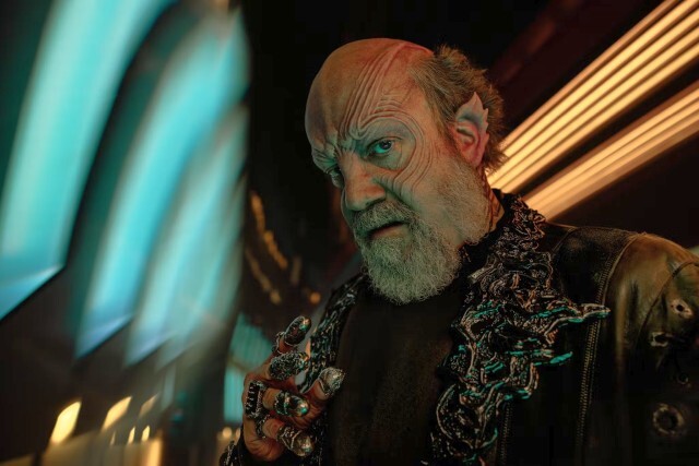 Paul Giamatti als Nus Braka