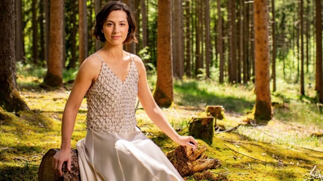 Pippa Fee Rupperti ist Emilia "Milli" Jakobi