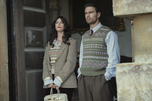 Susie Glass (Kaya Scodelario) und Edward "Eddie" Horniman (Theo James)