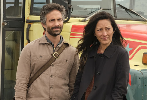 Dr. Mateo Rendon Osma (Osvaldo Benavides) mit Dr. Audrey Lim (Christina Chang) in "The Good Doctor"
