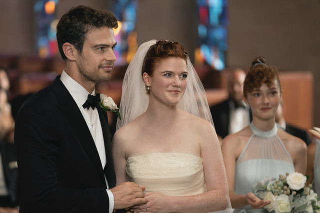 Eines ist klar: Irgendwann werden Henry (Theo James) und Clare (Rose Leslie) heiraten