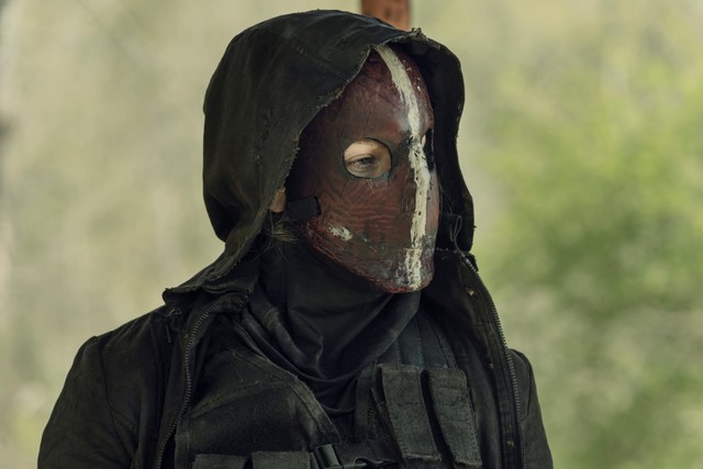 Unter der Maske verbirgt sich Leah (Lynn Collins).