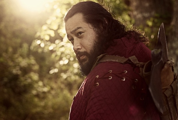 Wie bereits der Trailer zur Staffel enthüllt hat, scheint Jerry (Cooper Andrews) in Nabila eine Partnerin gefunden zu haben.