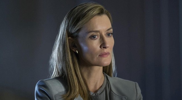 Durchsetzungsstark, kühl ... skrupellos? Industiemagnatin Laz Ingram (Natascha McElhone)