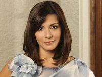 Marisol Nichols als Sarah Monahan