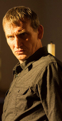 Christopher Eccleston als vereinsamter Pfarrer Matt Jamison.