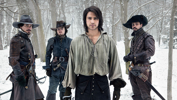 Jungs mit Fehl und Tadel (v.l.n.r.): Santiago Cabrera, Tom Burke, Luke Pasqualino und Howard Charles