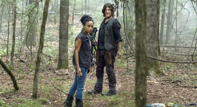 Connie (Lauren Ridloff) und Daryl (Norman Reedus) sind ein gutes Team.
