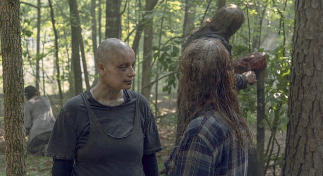 Alpha (Samantha Morton) hat eine wichtige Aufgabe für Gamma (Thora Birch).