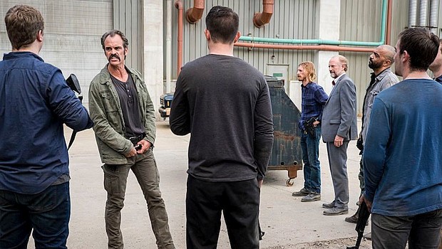 Simon (Steven Ogg) will den Sieg gegen Negan (Jeffrey Dean Morgan) erzwingen...