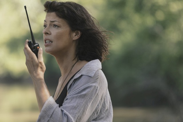 Anne/Jadis (Pollyanna McIntosh) handelt einen neuen Deal aus