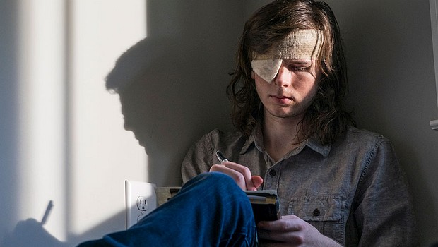 Carl (Chandler Riggs) bereitet seinen Abschied vor