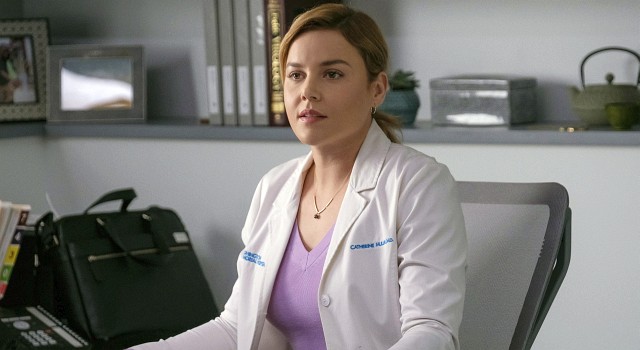 Wird wohl langfristig zur Frau in Jack Ryans Leben werden: Ärztin Cathy Mueller (Abbie Cornish)