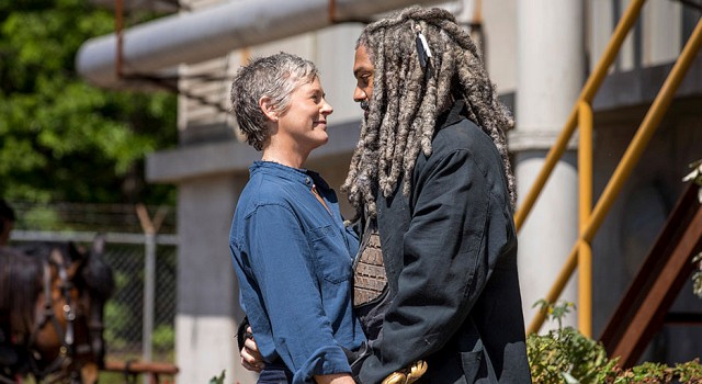 Carol (Melissa McBride) und Ezekiel genießen ihr Glück