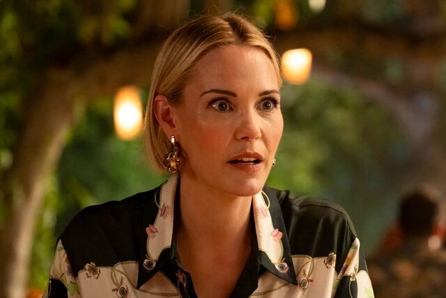 Leslie Bibb in "The White Lotus"