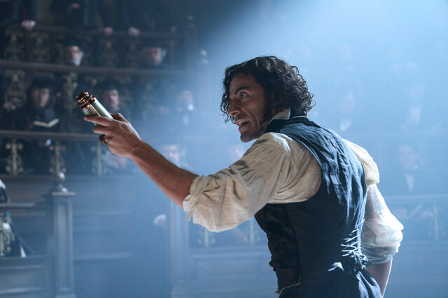 Oscar Isaac als "Frankenstein"