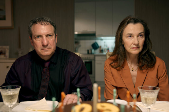 Familienfest mit mieser Stimmung: Hans (Robert Palfrader) und Gertraud (Sylvie Rohrer)