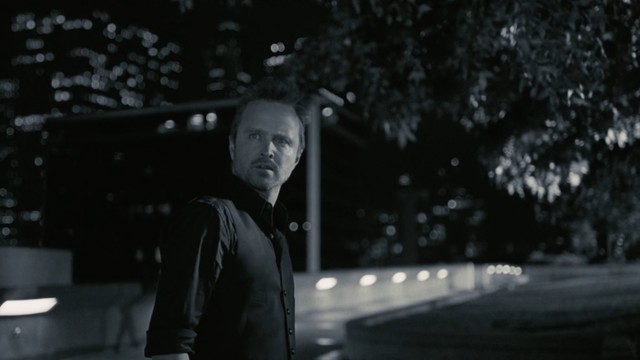 Calebs (Aaron Paul) Trip beginnt im Film Noir.