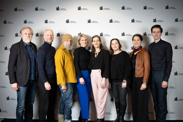 Freuen sich &uuml;ber die Verl&auml;ngerung, von links: Birgir Sigf&uacute;sson (R&Uacute;V), Wim Janssen (VRT), Jarmo Lampela (YLE), Jasmin Maeda (ZDF), Henriette Marienlund (DR), Marianne Furevold-Boland (NRK), Johanna Gardare (SVT) und Sebastiaan Leeman (NPO)