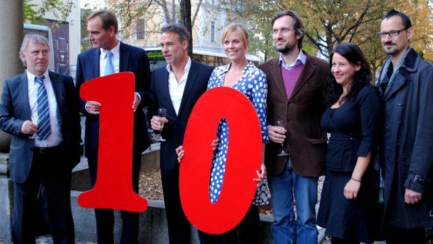 Jubiläumsstimmung in Leipzig: (v.l.n.r.) Andreas Schmidt-Schaller, Oberbürgermeister Burkhard Jung, Marco Girnth, Melanie Marschke, Produzent Jörg Winger, Producerin Henriette Lippold, ZDF-Redakteur Matthias Pfeifer
