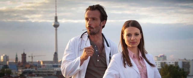 Lucas Gregorowicz und Julia Hartmann