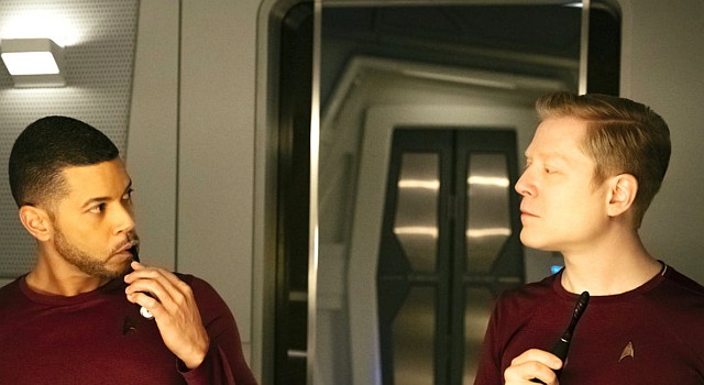 Kultszene aus der Auftaktstaffel: Ehepaar Culbert (Wilson Cruz) und Stamets (Anthony Rapp) beim Abendritual