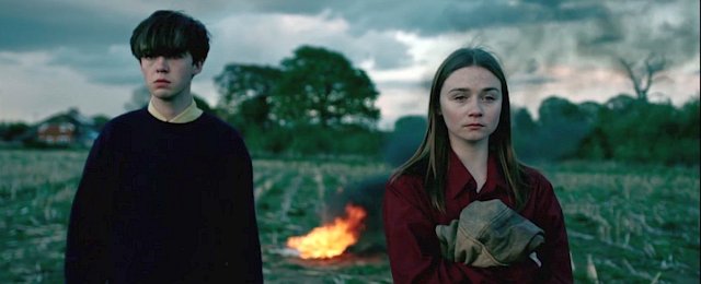Eine weitere umwerfende Teenager-Geschichte erlebte ihre Erstveröffentlichung zwar bereits schon 2017 beim UK-Sender Channel 4, wurde einem großen Publikum aber erst 2018 durch die Veröffentlichung bei Netflix bekannt: Die Comicadaption