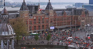 Amsterdam Central: Alltag am Mega-Bahnhof