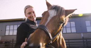 Ride: Reitsport zwischen Wettkampf, Glamour und Tierwohl (D, 2026 – )