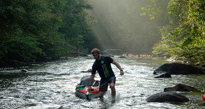 Unerforschter Amazonas - Ash Dykes am Limit