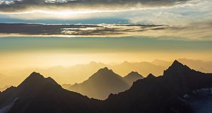 Zwischen Himmel und Erde - Die Alpen nonstop
